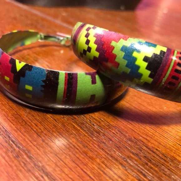 Multicolor Earring - Picture 2 of 2